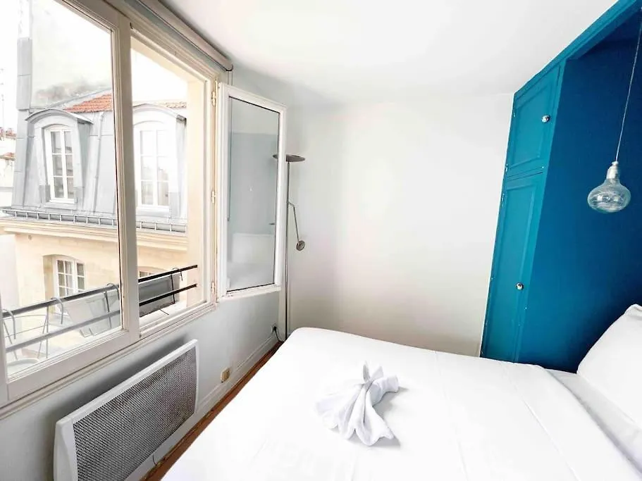 Paris Cozy Flat, Sentier, 2 Guests Apartment